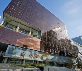 39 Smithe Street, Vancouver, British Columbia V6B 0R3