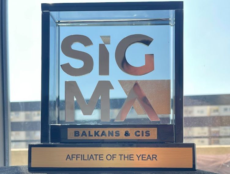 SEOBROTHERS, the winner of the Affiliate of the Year award at Sigma.